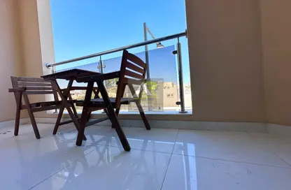 شقة - 2 غرف نوم - 2 حمامات للايجار في الجنبية - المحافظة الشمالية