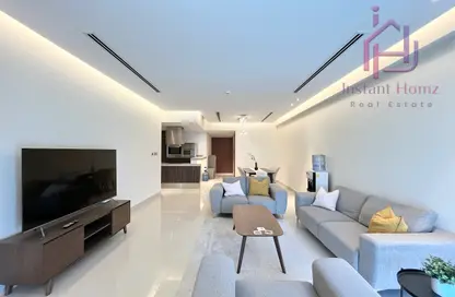 Apartment - 2 Bedrooms - 3 Bathrooms for rent in Reef Island - Capital Governorate