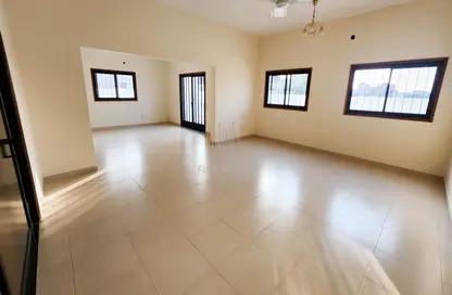 Empty Room image for: Apartment - 3 Bedrooms - 3 Bathrooms for rent in A'Ali - Central Governorate, Image 1