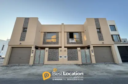 Villa - 5 Bedrooms - 6 Bathrooms for sale in Busaiteen - Muharraq Governorate
