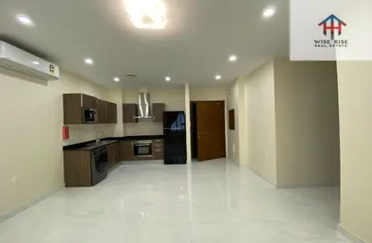 Apartment - 2 Bedrooms - 2 Bathrooms for rent in Al Burhama - Manama - Capital Governorate