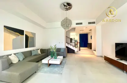 Villa - 3 Bedrooms - 5 Bathrooms for rent in Amwaj Avenue - Amwaj Islands - Muharraq Governorate