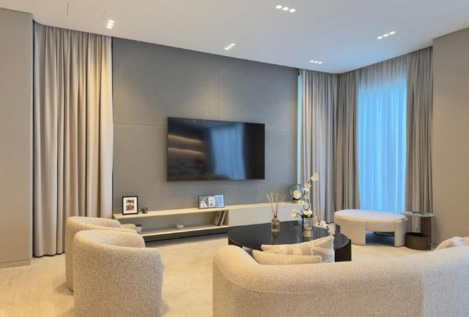 979208 - Property Image 2