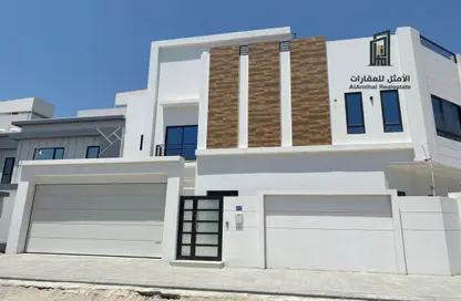 Villa - 4 Bedrooms - 5 Bathrooms for sale in Bani Jamra - Northern Governorate