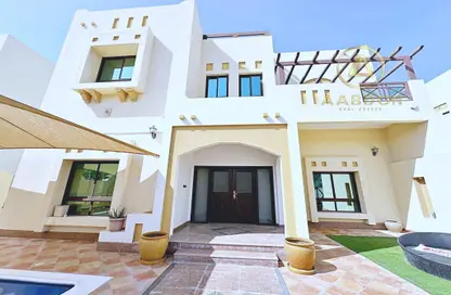 Outdoor House image for: Villa - 5 Bedrooms - 5 Bathrooms for rent in Janabiya - Northern Governorate, Image 1