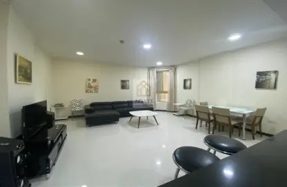 Apartment - 2 Bathrooms for rent in Al Juffair - Capital Governorate