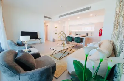 Apartment - 2 Bedrooms - 2 Bathrooms for rent in Marassi Residences - Diyar Al Muharraq - Muharraq Governorate