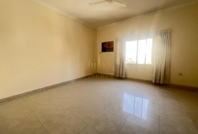 971110 - Property Image 2