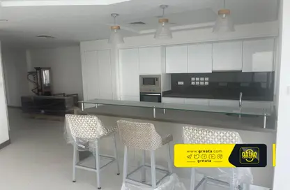 Apartment - 2 Bedrooms - 2 Bathrooms for sale in Durrat Al Bahrain - Southern Governorate
