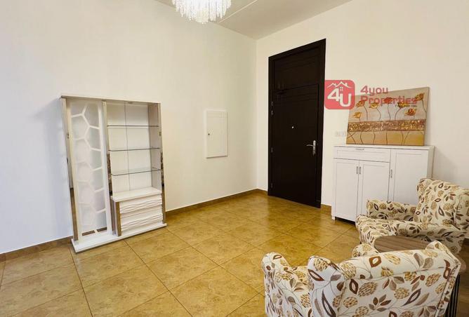 991741 - Property Image 3