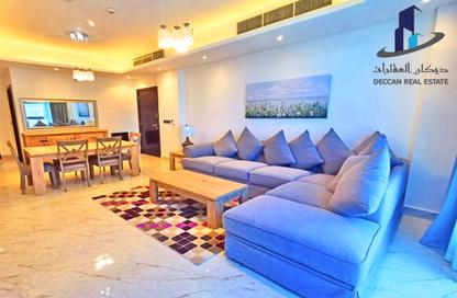 Apartment - 3 Bedrooms - 4 Bathrooms for rent in Al Juffair - Capital Governorate