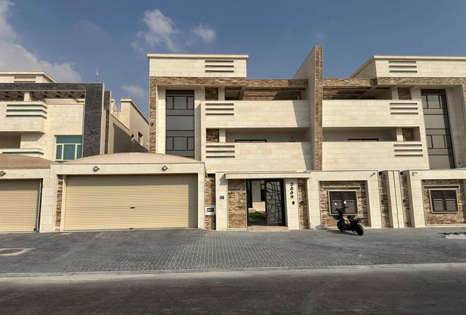 966947 - Property Image 2