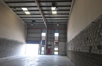 Warehouse - Studio - 1 Bathroom for rent in Hidd - Muharraq Governorate