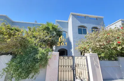 مجمع سكني - 5 غرف نوم - 6 حمامات للايجار في الجنبية - المحافظة الشمالية