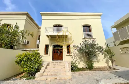 Villa - 4 Bedrooms - 4 Bathrooms for rent in Mahooz - Manama - Capital Governorate