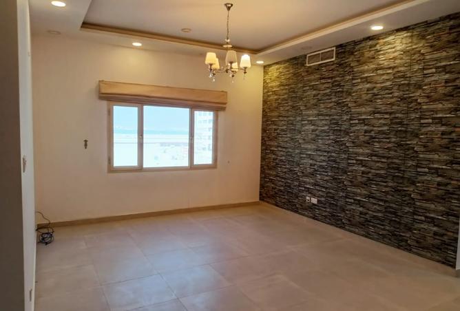 978831 - Property Image 3