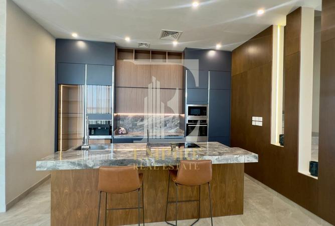 985880 - Property Image 2