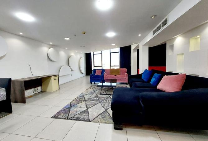 983551 - Property Image 3