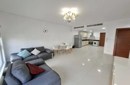 شقة - 2 غرف نوم - 2 حمامات للايجار في أمواج - المحرق