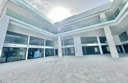Shop - Studio for rent in Seef - Capital Governorate