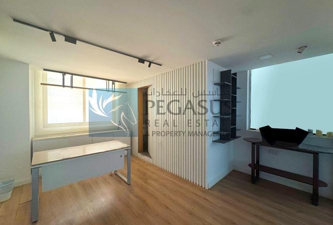 951077 - Property Image 3