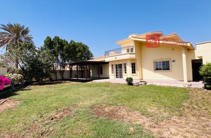 Villa - 4 Bedrooms - 4 Bathrooms for rent in Janabiya - Northern Governorate