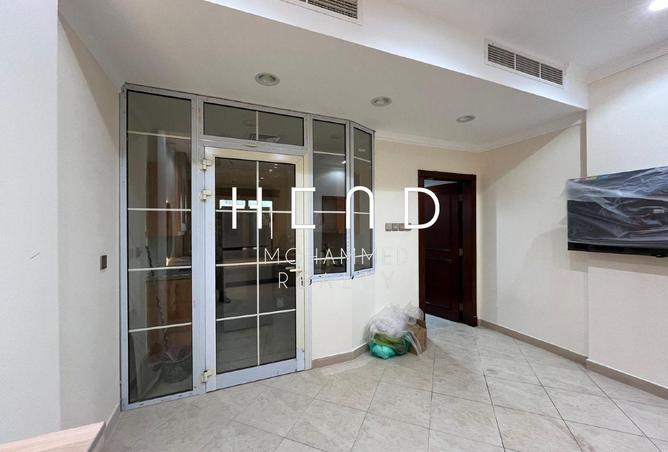 985285 - Property Image 3