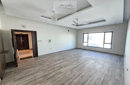 Apartment - 2 Bedrooms - 2 Bathrooms for rent in Adhari - Manama - Capital Governorate