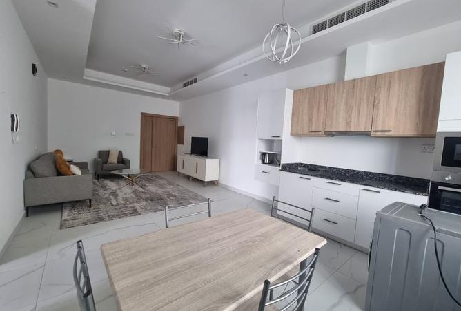 957639 - Property Image 2