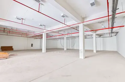 Warehouse - Studio - 1 Bathroom for rent in Tubli - Central Governorate