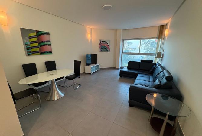 955195 - Property Image 3