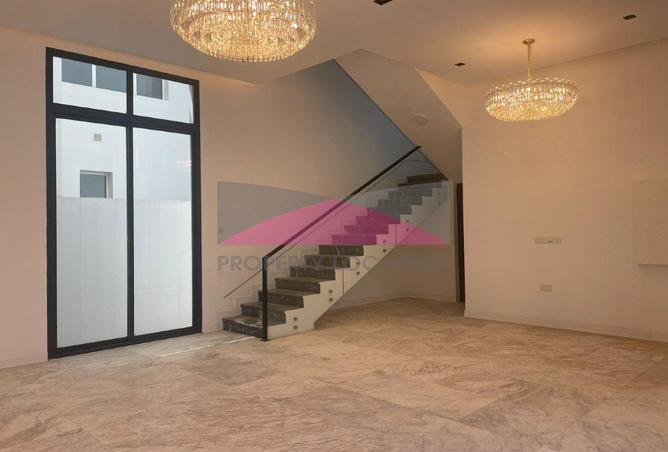947372 - Property Image 2