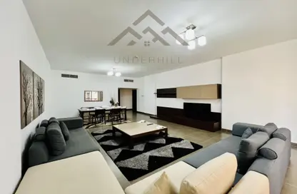 Apartment - 2 Bedrooms - 3 Bathrooms for rent in Al Juffair - Capital Governorate