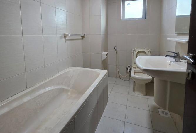 983712 - Property Image 3