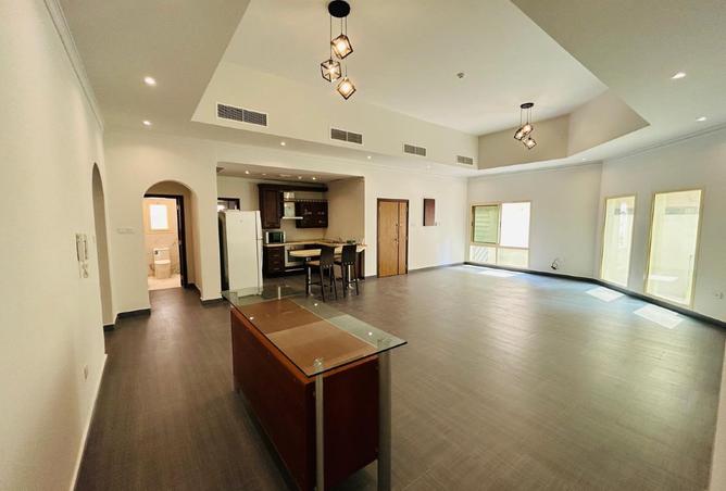 961812 - Property Image 2
