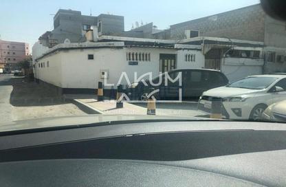 Villa - 7 Bedrooms - 5 Bathrooms for sale in Isa Town - Central Governorate