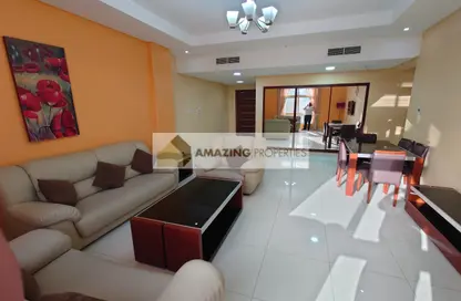 Apartment - 2 Bedrooms - 3 Bathrooms for rent in Mahooz - Manama - Capital Governorate