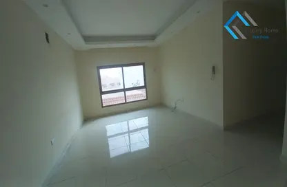 Empty Room image for: Apartment - 3 Bedrooms - 3 Bathrooms for rent in Bu Kowarah - Riffa - Southern Governorate, Image 1