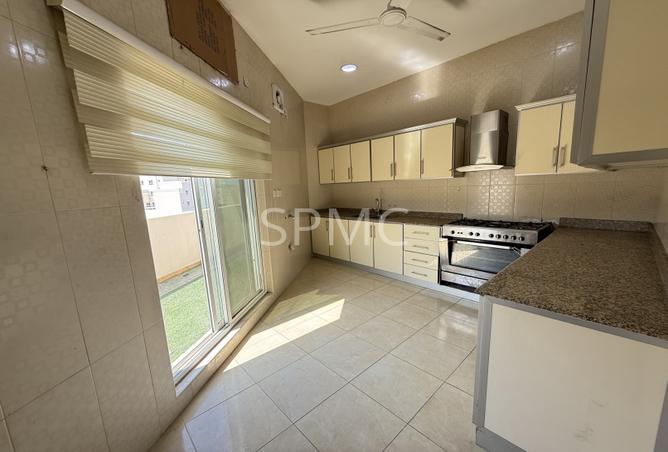 963752 - Property Image 3