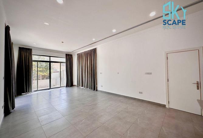 983527 - Property Image 3