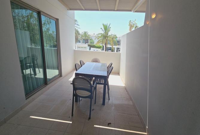 957606 - Property Image 3