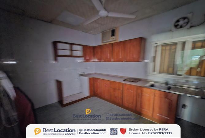 900429 - Property Image 2