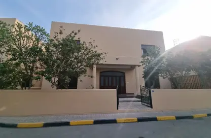 فيلا - 5 غرف نوم - 5 حمامات للايجار في سار - المحافظة الشمالية