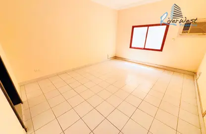 مكتب - استوديو - 2 حمامات للايجار في القفول - المنامة - محافظة العاصمة