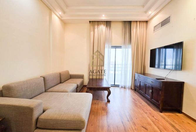 961077 - Property Image 2