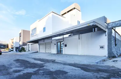 Villa - 3 Bedrooms - 4 Bathrooms for sale in Al Qurayyah - Northern Governorate