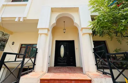 Villa - 3 Bedrooms - 5 Bathrooms for rent in Mahooz - Manama - Capital Governorate