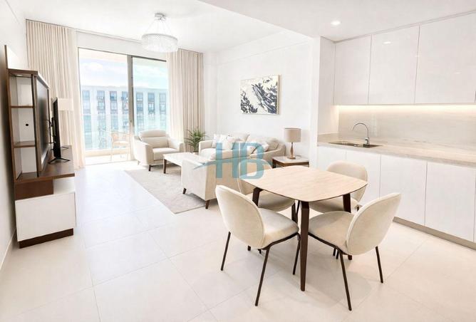 988367 - Property Image 2