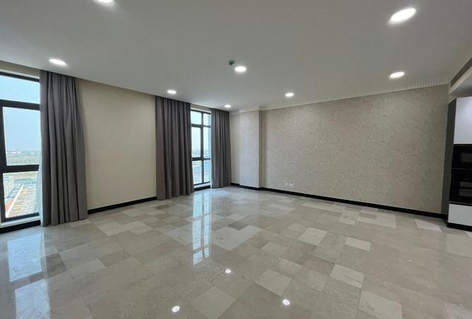 955205 - Property Image 2
