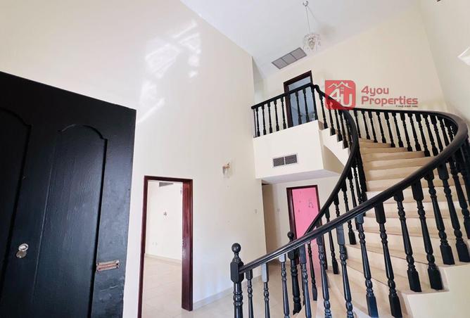 991783 - Property Image 2